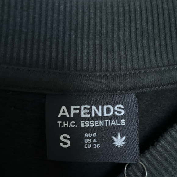 NWT Afends Hemp Homebase Cropped Long sleeved Black Sweater Sz 4 or Small - Picture 8 of 12